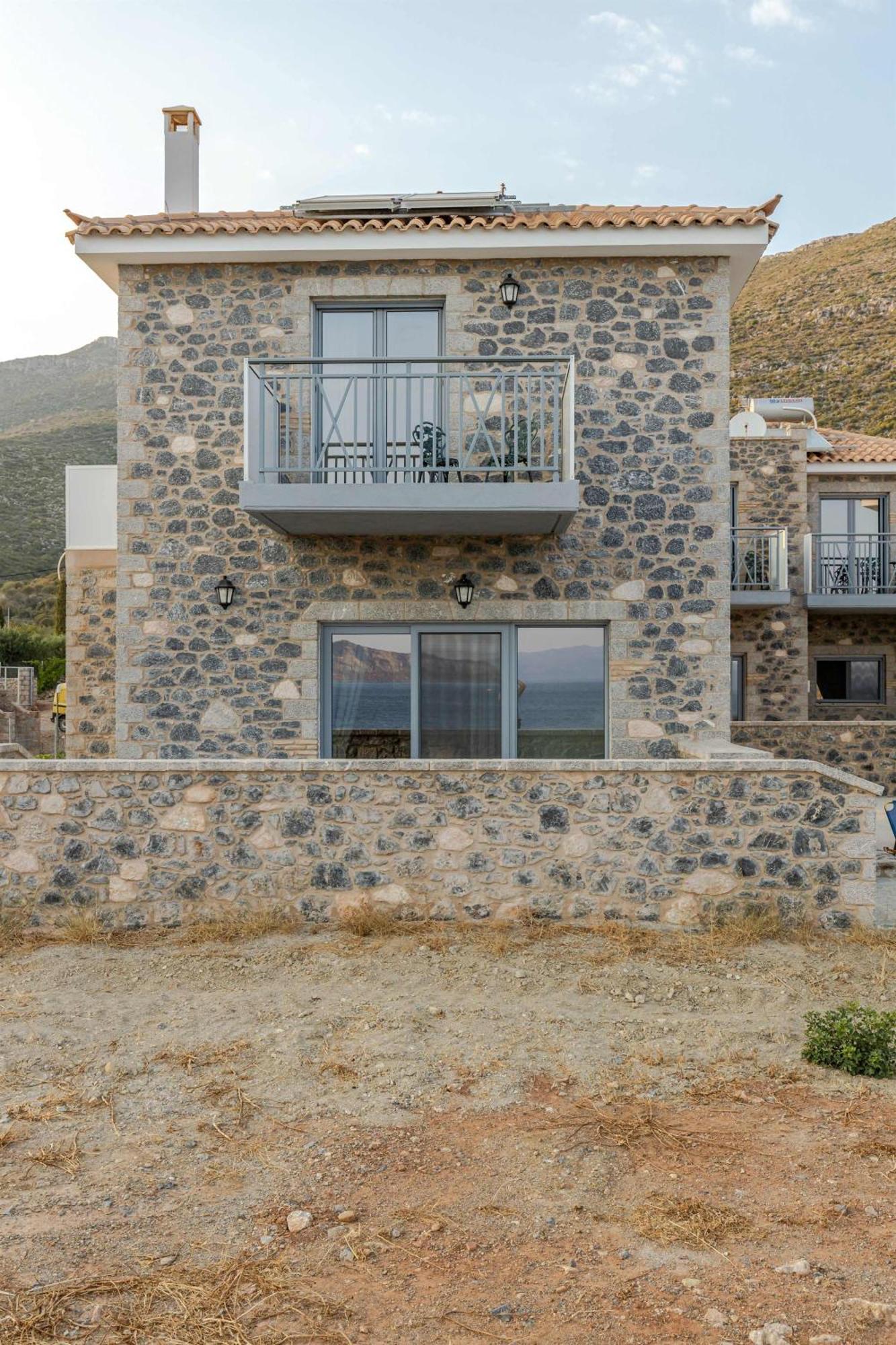 Katerina'S Villas - Monemvasia Beachfront Stone Paradise Экстерьер фото