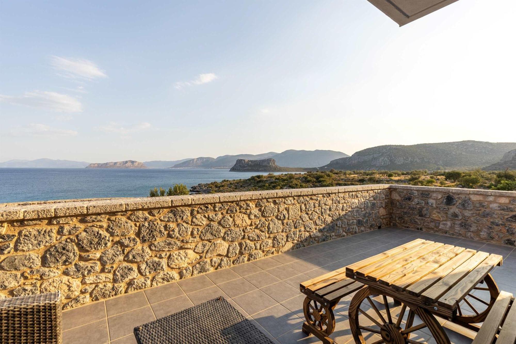 Katerina'S Villas - Monemvasia Beachfront Stone Paradise Экстерьер фото